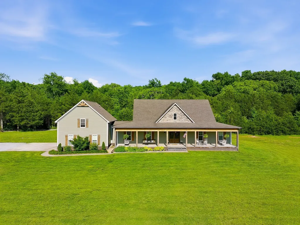 7785 Highway 99 Rockvale TN 37153