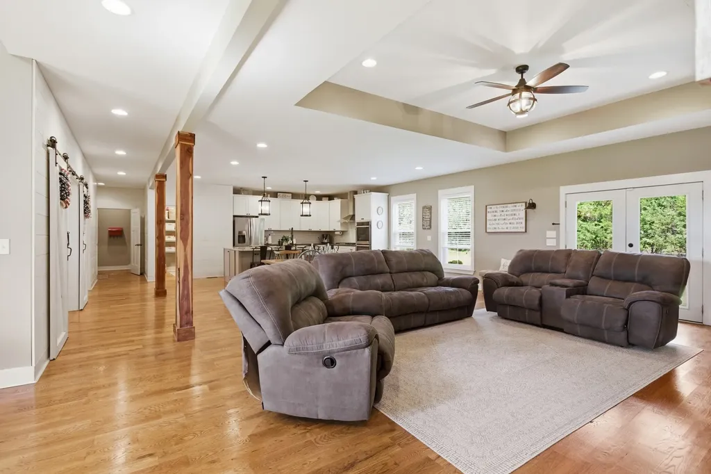 7785 Highway 99 Rockvale TN 37153