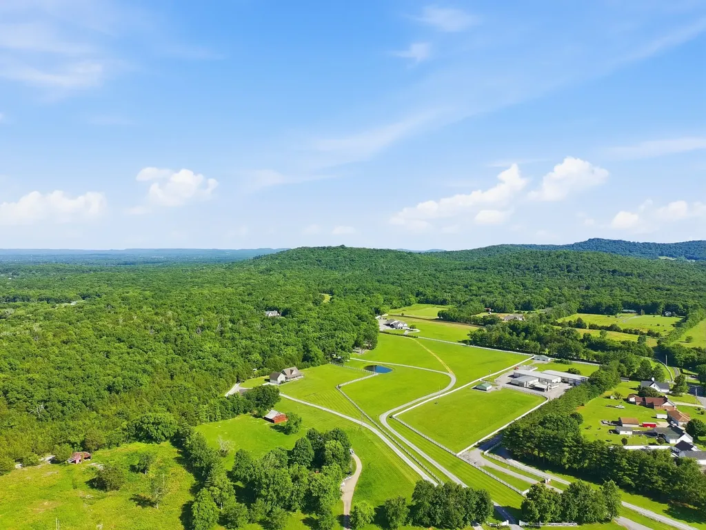 7785 Highway 99 Rockvale TN 37153