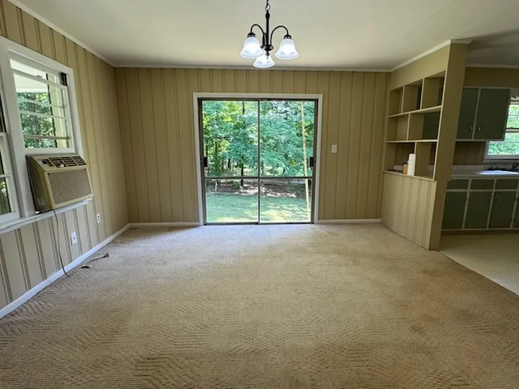 9296 Old Locust Creek Road Bon Aqua TN 37025