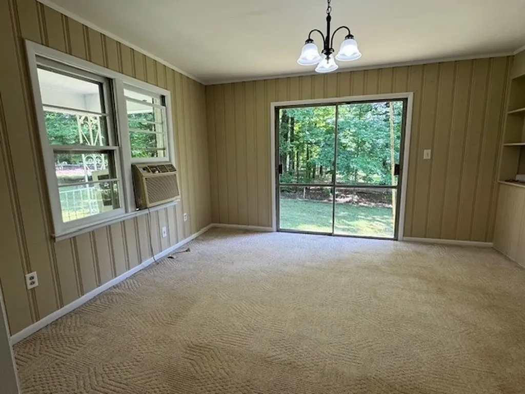 9296 Old Locust Creek Road Bon Aqua TN 37025