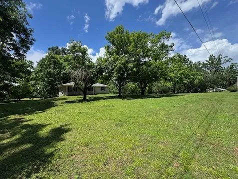 9296 Old Locust Creek Road Bon Aqua TN 37025
