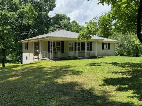9296 Old Locust Creek Road Bon Aqua TN 37025