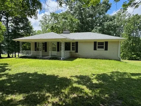 9296 Old Locust Creek Road Bon Aqua TN 37025