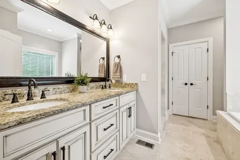 6167 Craddock Lane Lascassas TN 37085
