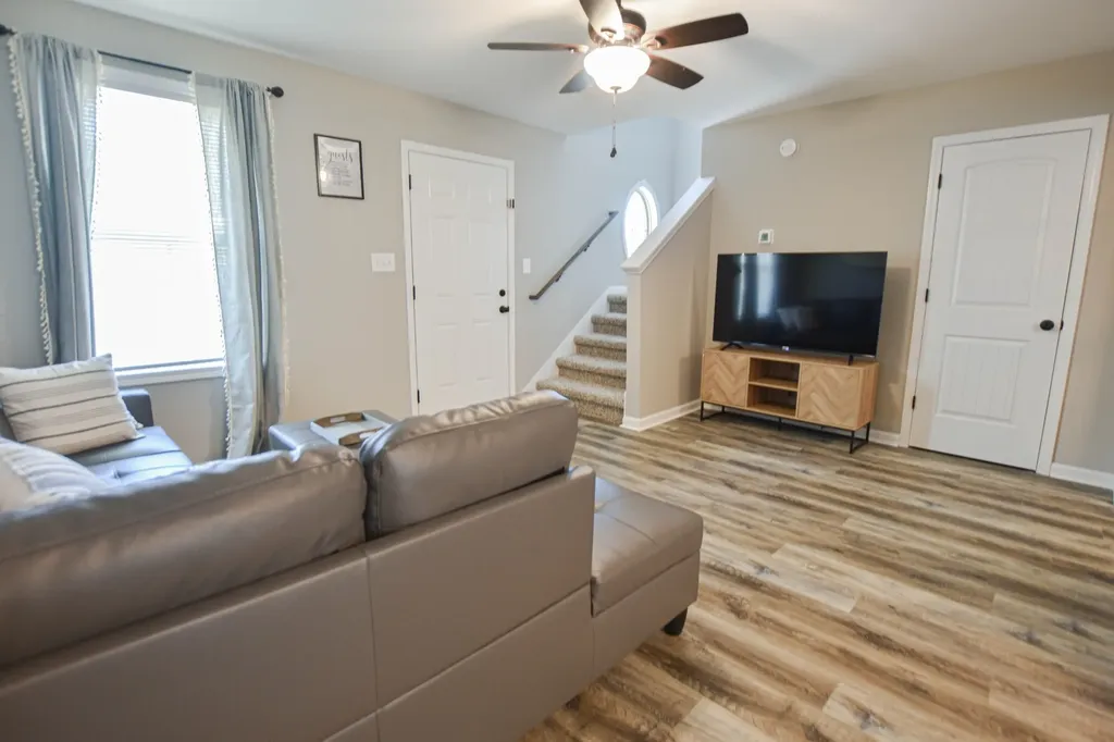 219 Smithson Lane Clarksville TN 37040