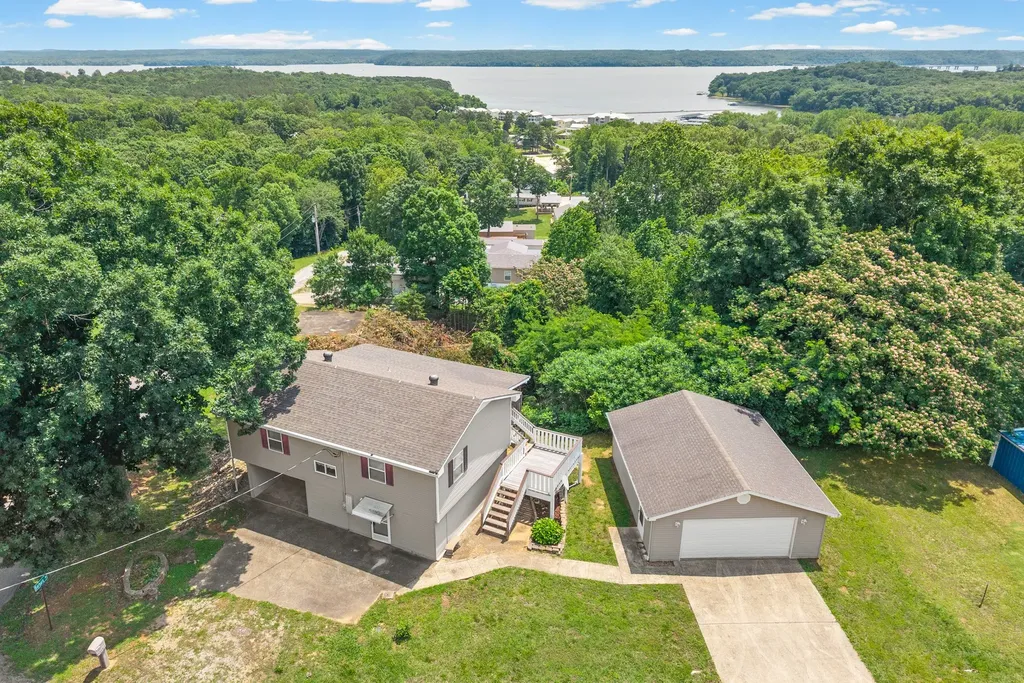 1060 Cypress Road Buchanan TN 38222