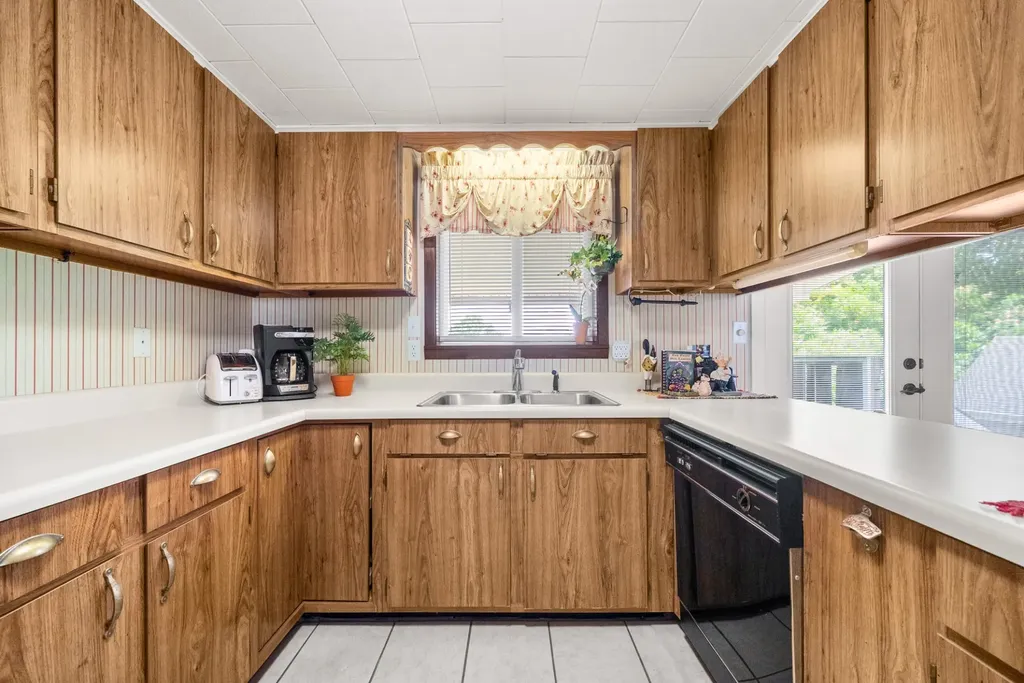 1060 Cypress Road Buchanan TN 38222