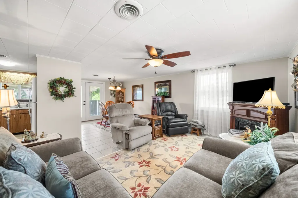 1060 Cypress Road Buchanan TN 38222