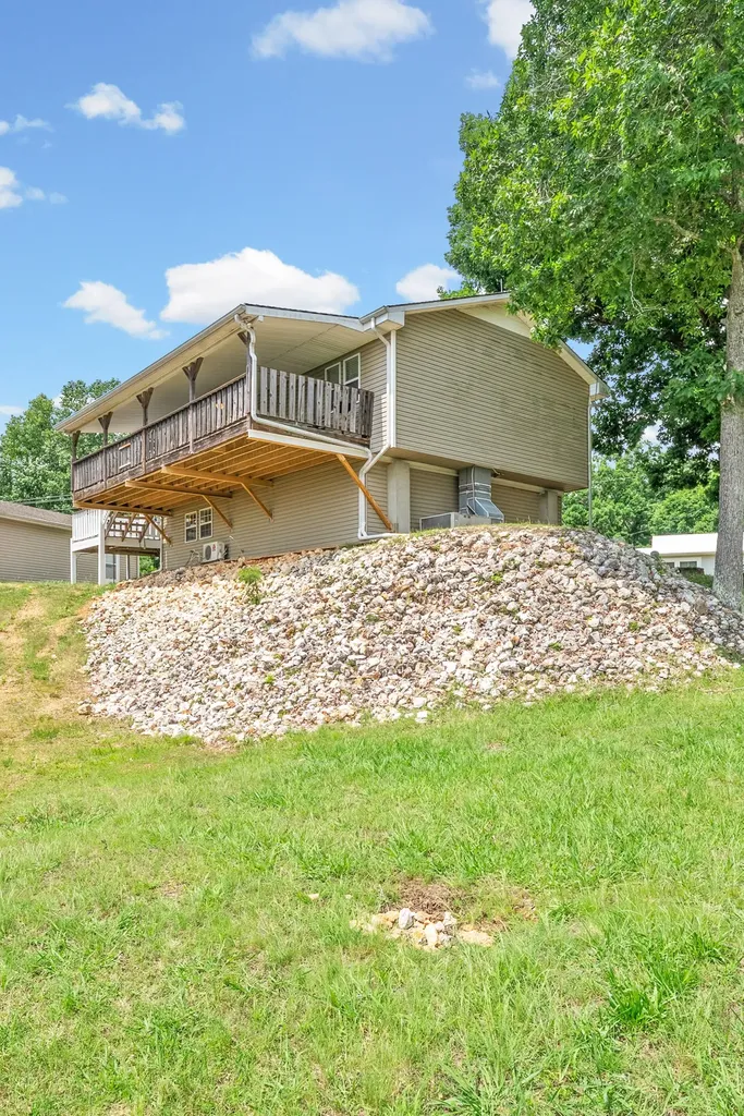 1060 Cypress Road Buchanan TN 38222