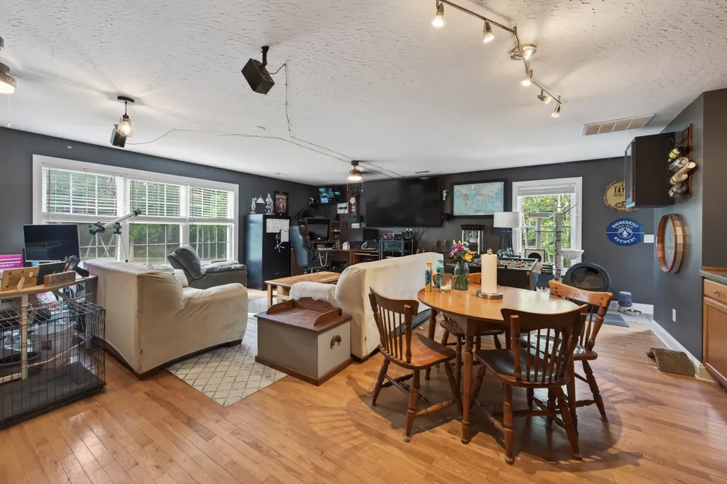 365 Harris Road Belton KY 42324