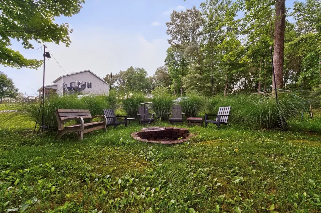 365 Harris Road Belton KY 42324