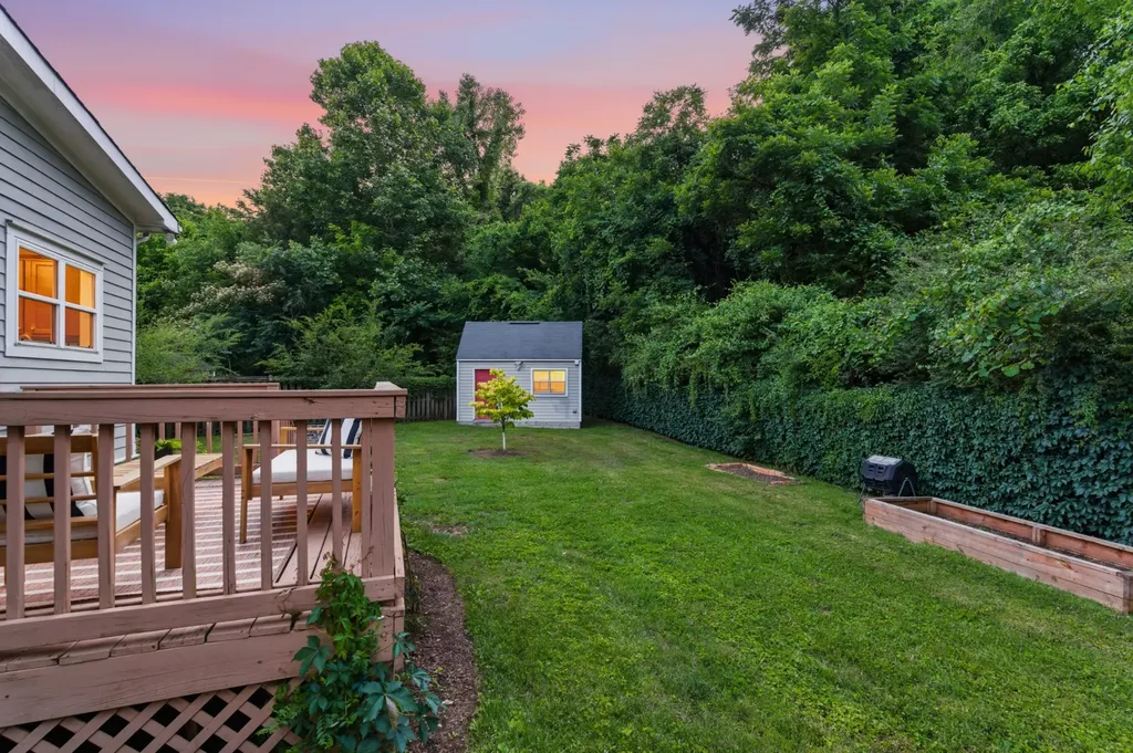 866 Beth Drive Nashville TN 37206