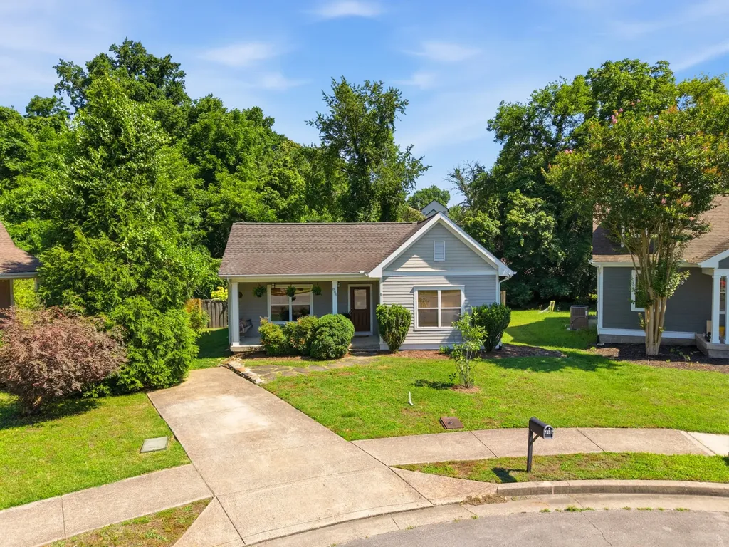 866 Beth Drive Nashville TN 37206