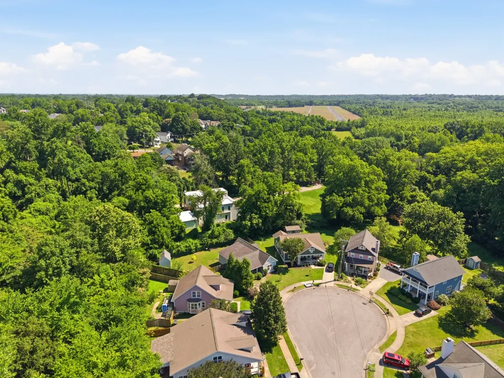 866 Beth Drive Nashville TN 37206