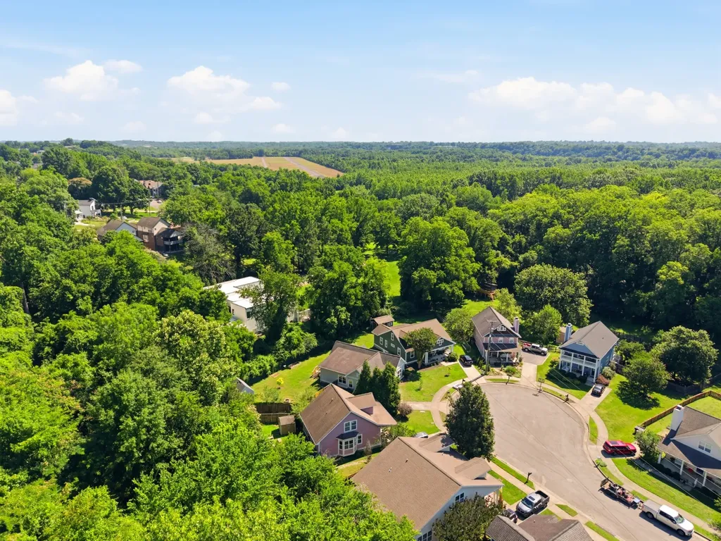 866 Beth Drive Nashville TN 37206