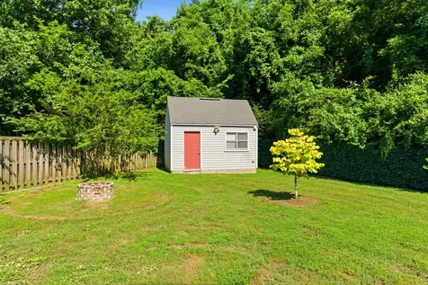 866 Beth Drive Nashville TN 37206