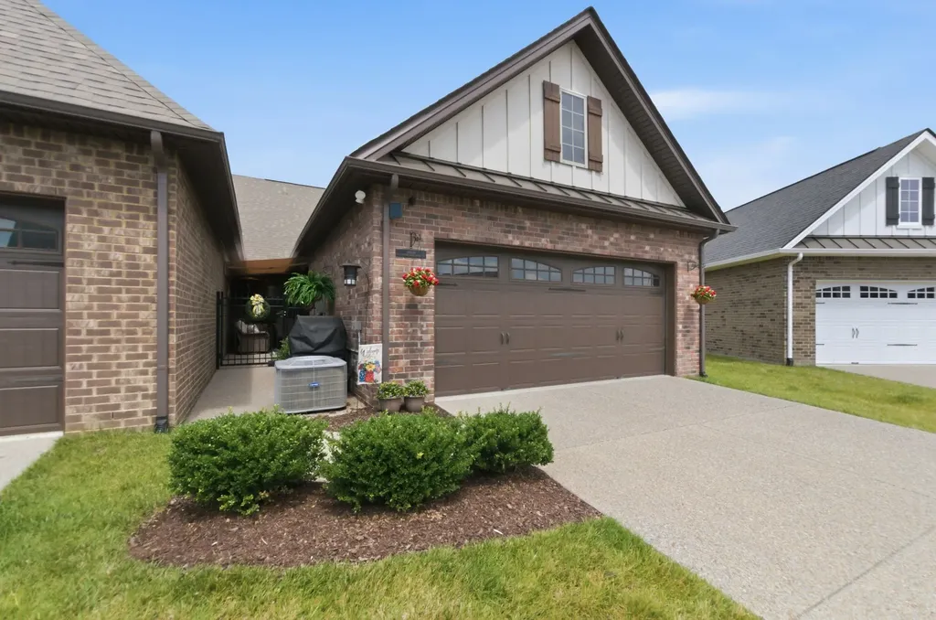 2049 Flowing Creek Drive Franklin TN 37064