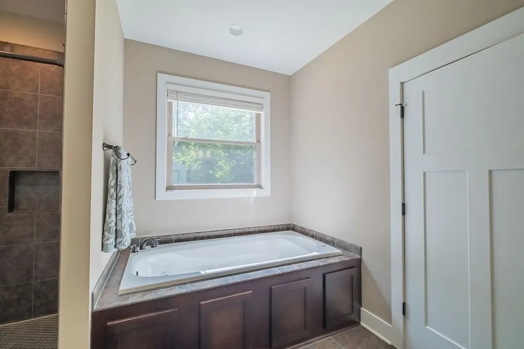 1022 Alameda Drive Portland TN 37148