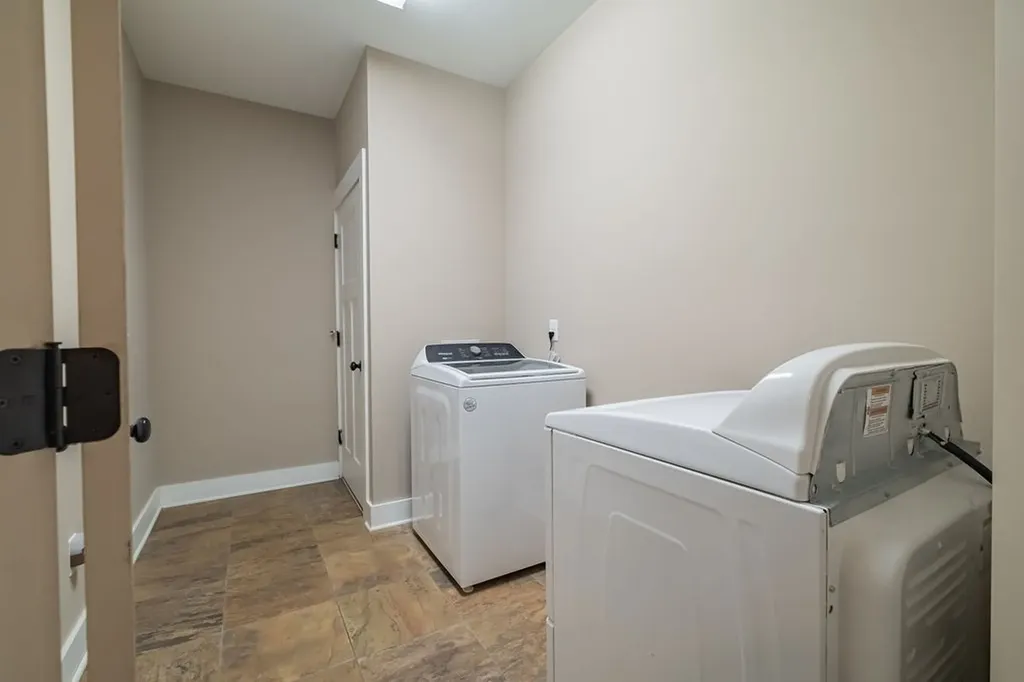 1022 Alameda Drive Portland TN 37148