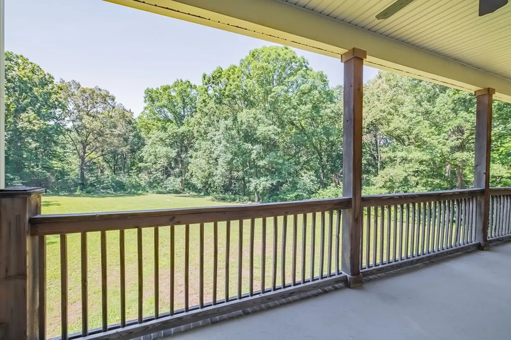 1022 Alameda Drive Portland TN 37148