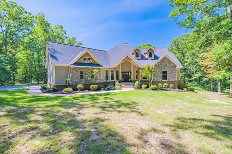 1022 Alameda Drive Portland TN 37148