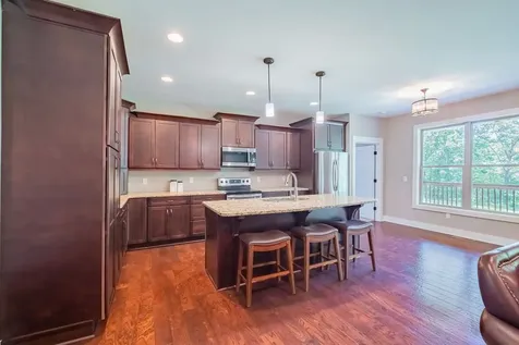 1022 Alameda Drive Portland TN 37148