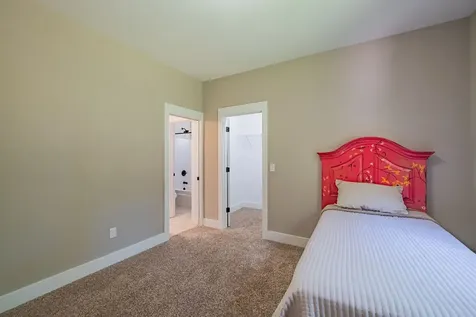 1022 Alameda Drive Portland TN 37148