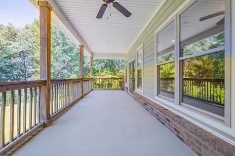 1022 Alameda Drive Portland TN 37148