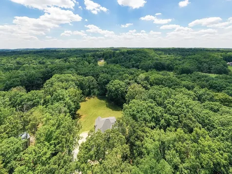 1022 Alameda Drive Portland TN 37148