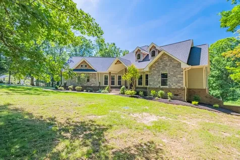 1022 Alameda Drive Portland TN 37148
