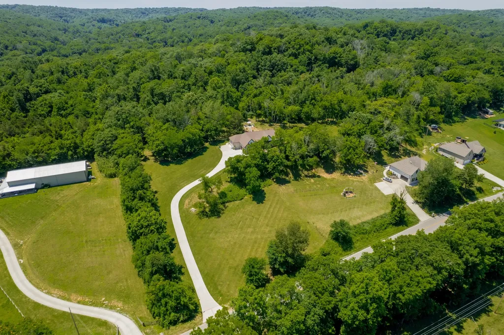 2022 Southport Road Culleoka TN 38451