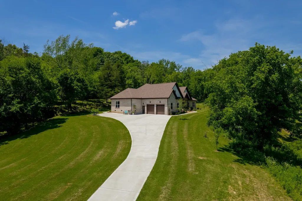 2022 Southport Road Culleoka TN 38451
