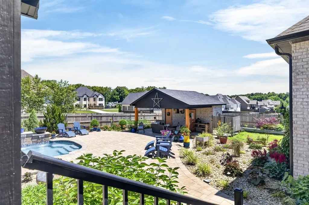 1933 Rivers Edge Dr, SE Cookeville TN 38506