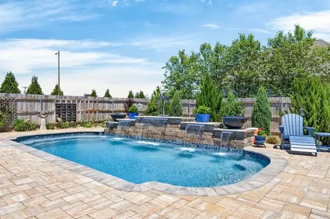 1933 Rivers Edge Dr, SE Cookeville TN 38506