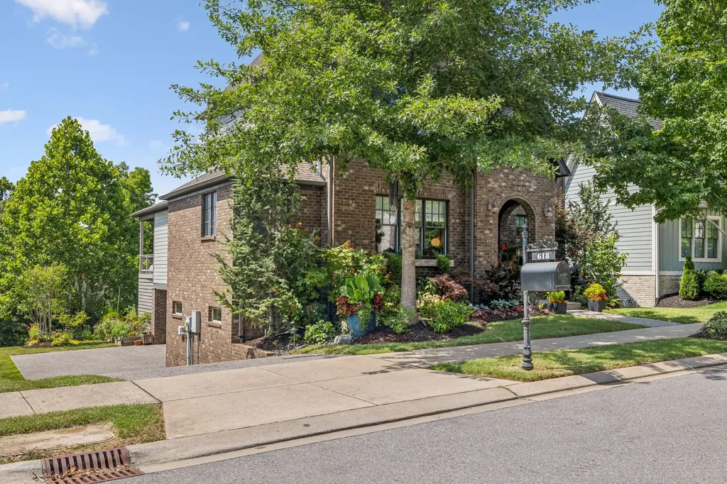 618 Finnhorse Lane Franklin TN 37064