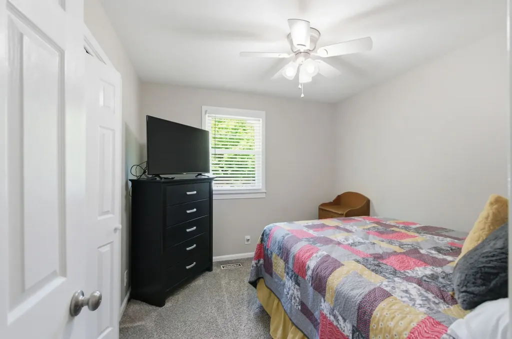 307 S Hummingbird Lane Dickson TN 37055