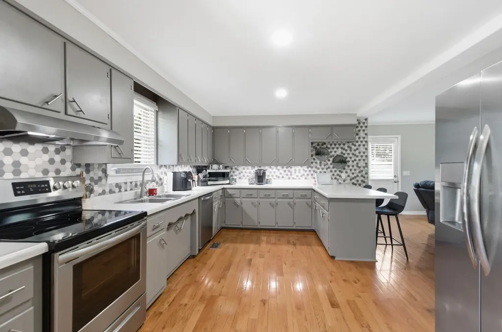 307 S Hummingbird Lane Dickson TN 37055