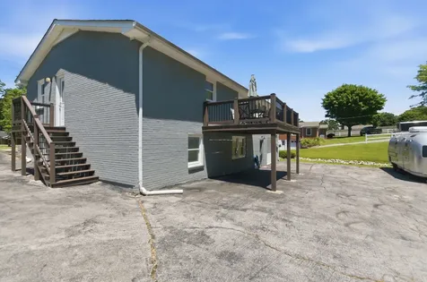 307 S Hummingbird Lane Dickson TN 37055