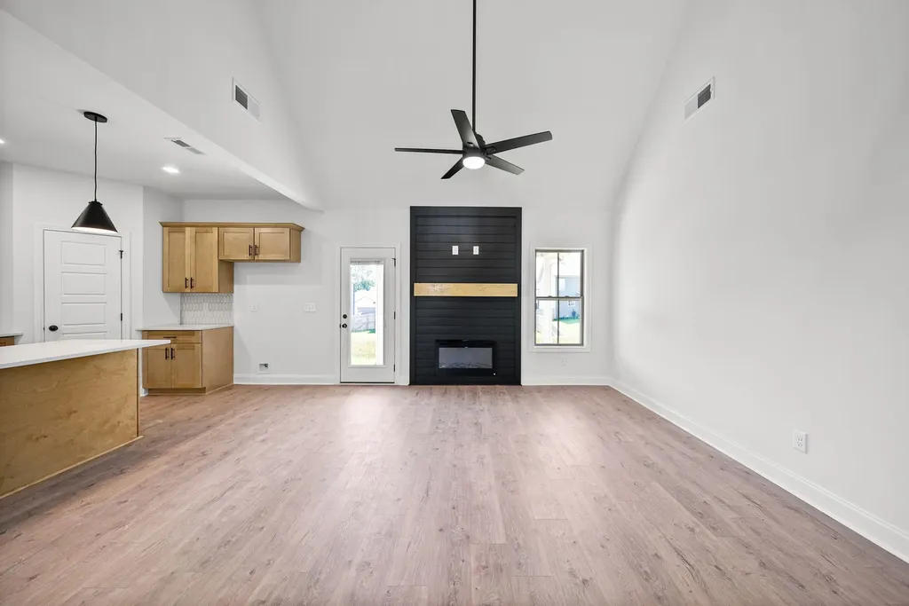 317 Galway Drive Clarksville TN 37042