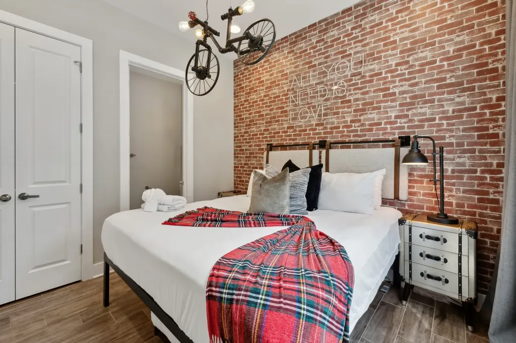 1407 Napoleon Street Nashville TN 37207