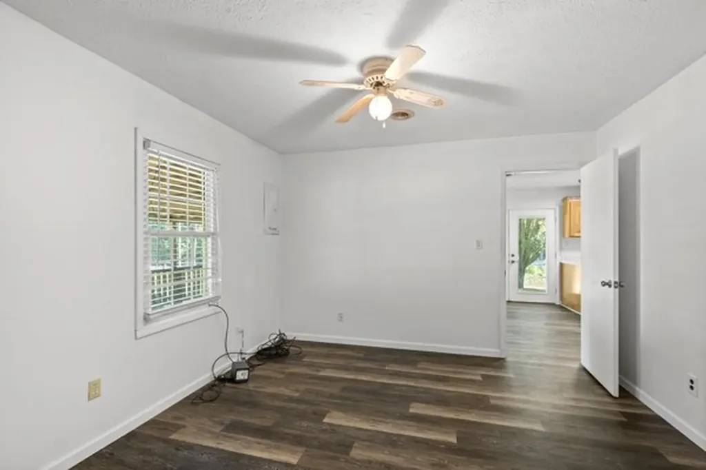 1110 King Road Centerville TN 37033