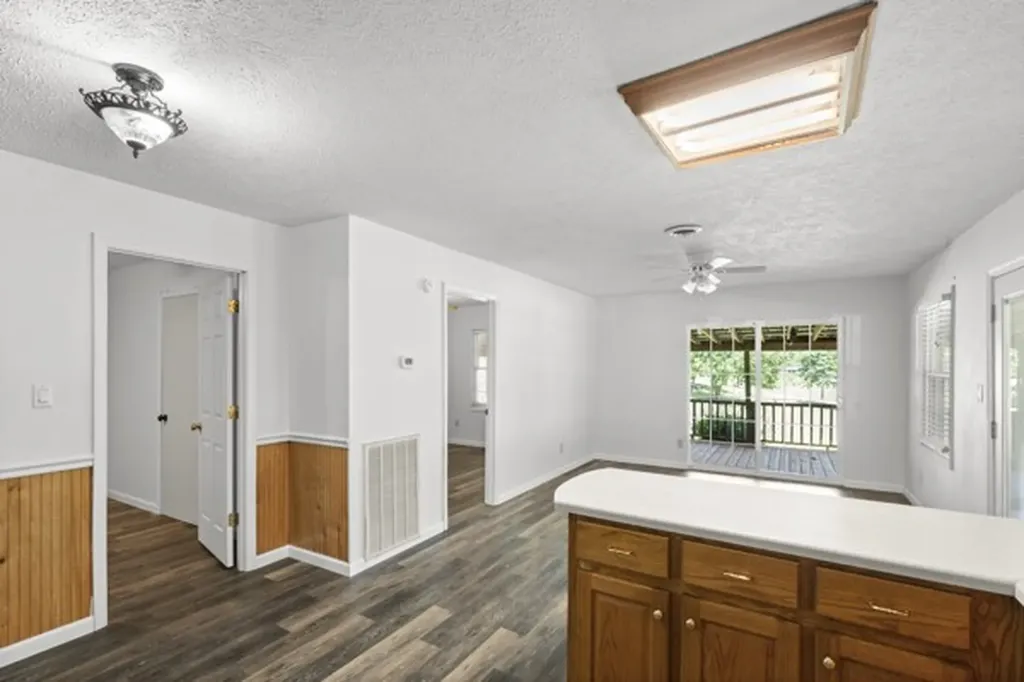 1110 King Road Centerville TN 37033