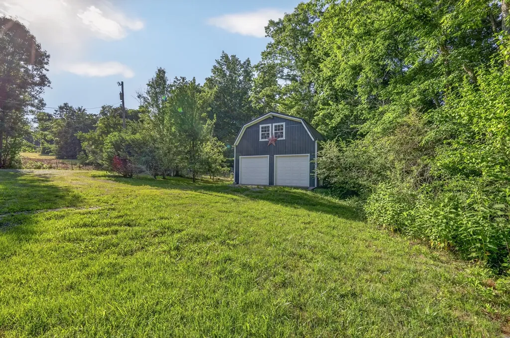 1455 Mapleash Avenue Columbia TN 38401