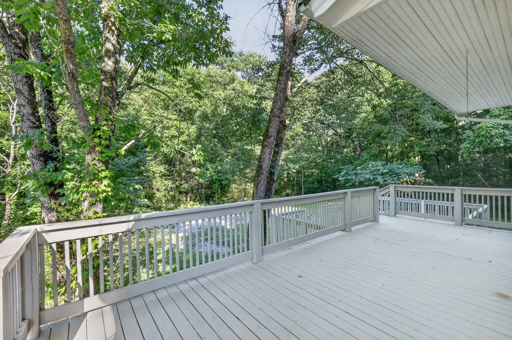 1455 Mapleash Avenue Columbia TN 38401