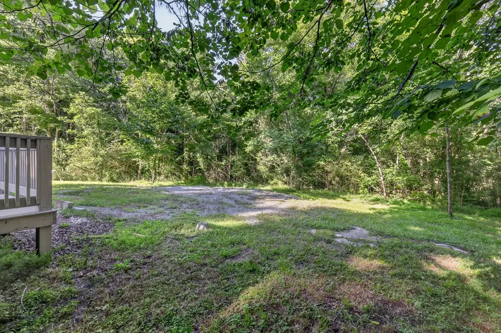 1455 Mapleash Avenue Columbia TN 38401