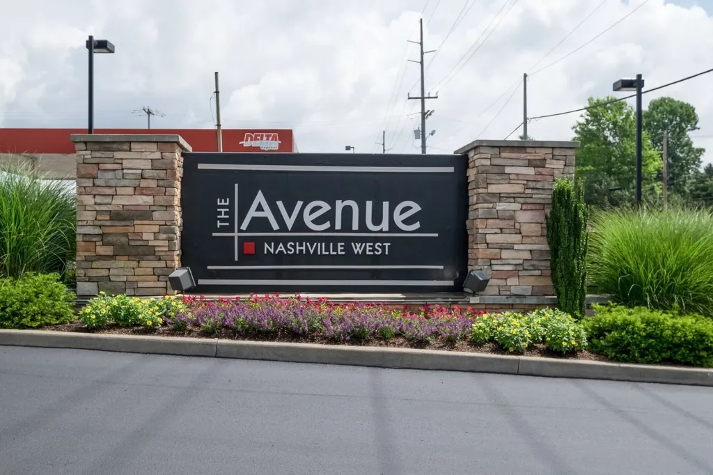 6680 Charlotte Pike Nashville TN 37209
