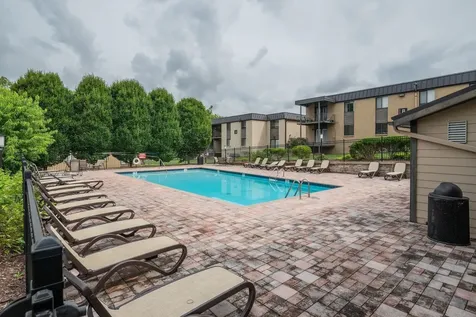 6680 Charlotte Pike Nashville TN 37209