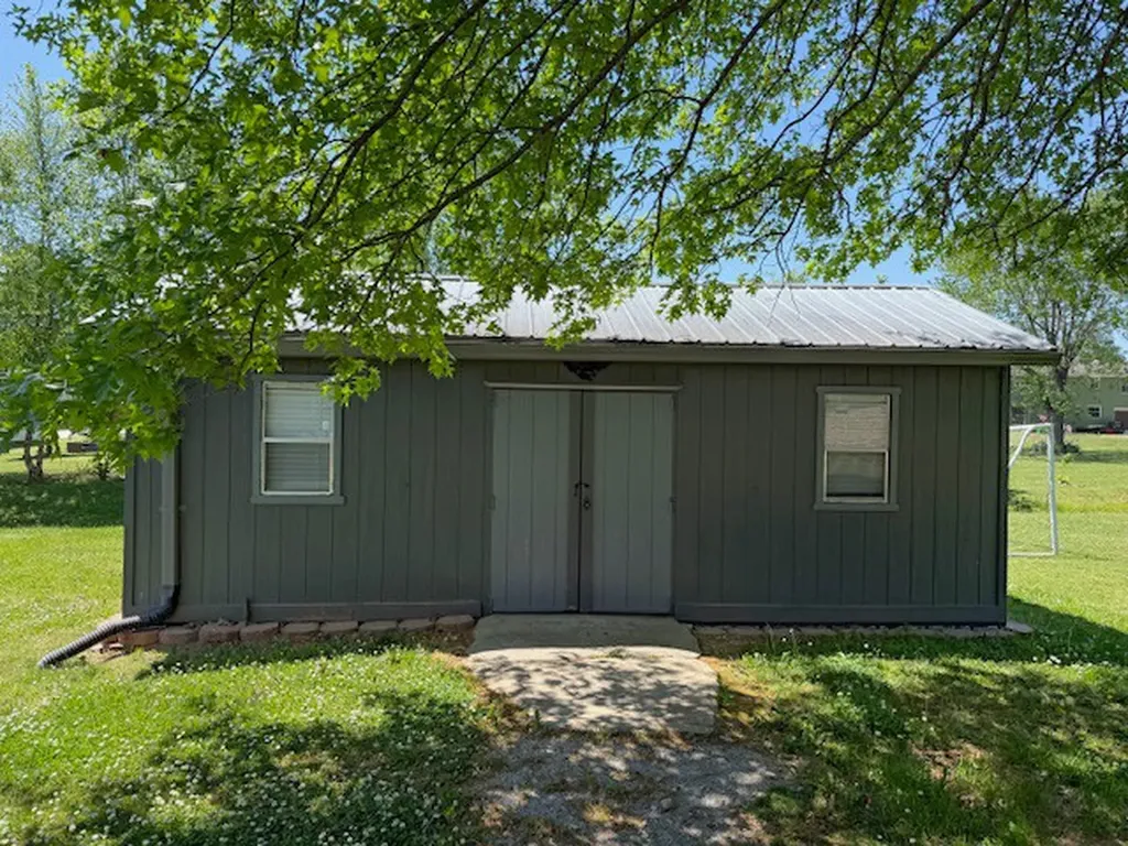 105 Vickers Drive Mcminnville TN 37110