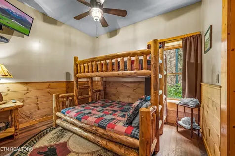 1615 Misty Hollow Way Gatlinburg TN 37738